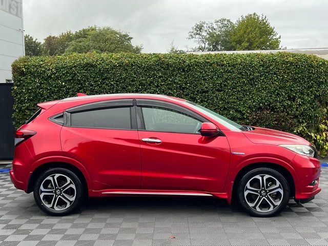 Image for 2017 Honda Vezel Z-SENSING 1.5 HYBRID AUTO // HALF LEATHER HEATED SEATS // CRUISE CONTROL // REVERSE CAMERA