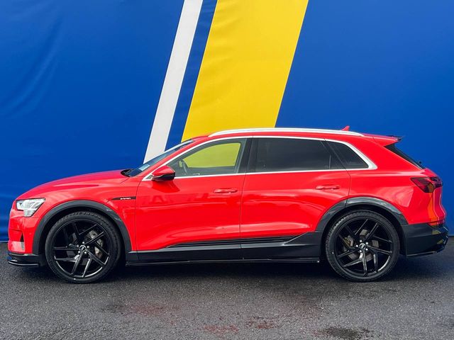 Image for 2021 Audi e-tron 50 QUATTRO RS-PERFORMANCE PACK // SERVICE HISTORY // 22" RSQ ALLOYS // LEATHER HEATED & POWERED SEATS
