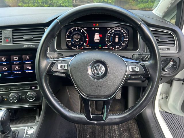Image for 2021 Volkswagen Golf COMFORTLINE 1.2 TSI AUTO // APPLE CARPLAY/ANDROID AUTO // REVERSE CAMERA // SERVICE HISTORY