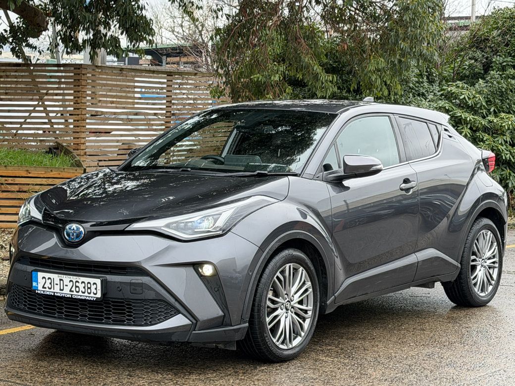 Image for 2023 Toyota C-HR Hybrid. Keyless Entry. Apple CarPlay