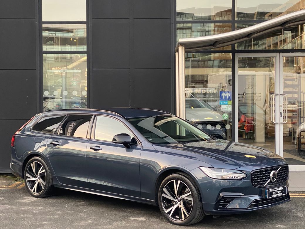 Image for 2022 Volvo V90 T6 Dark Plus Recharge AWD Auto PHEV