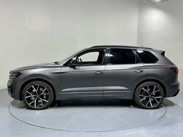 Image for 2022 Volkswagen Touareg V6 R TSI