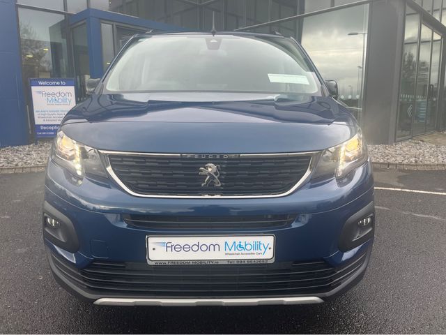 Image for 2022 Peugeot Rifter Wheelchair Accessible SWB manual