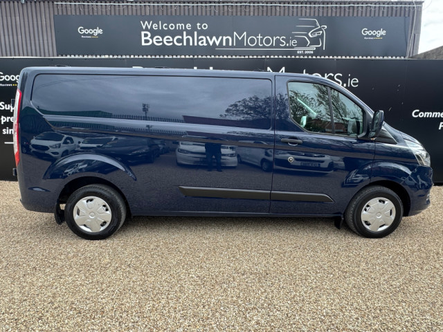 Image for 2022 Ford Transit Custom 170 PS 2.0 TDCI TREND LWB WITH AIR CON // PRICE EXCL. VAT // WET BELT/TIMING BELT REPLACED // STUNNING CONDITION // ONE OWNER // FULL SERVICE HISTORY // AIR CON, CRUISE AND PARKING SENSORS /// 