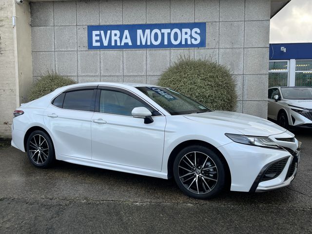 Image for 2022 Toyota Camry WS HYBHYBRID AUTOMATIC 2.5 PETROL //HIGH SPEC//JBL SOUND SYSTEM//FULL LEATHER HEATED SEATS//ADAPTIVE CRUISE CONTROL//KEYLESS ENTRY//