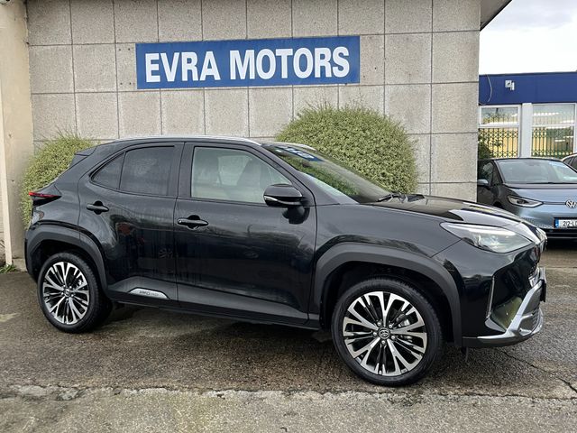Image for 2023 Toyota Yaris Cross Z ADVENTURE HYBRID AUTOMATIC 1.5 PETROL //HEATED SEATS AND STEERING WHEEL//REVERSE CAMERA//ADAPTIVE CRUISE CONTROL// 