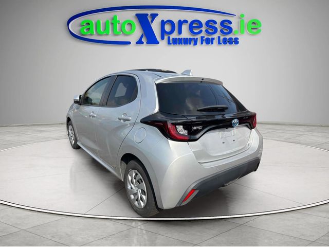 Image for 2020 Toyota Yaris 1.5 HYBRID G Automatic, Reversing camera