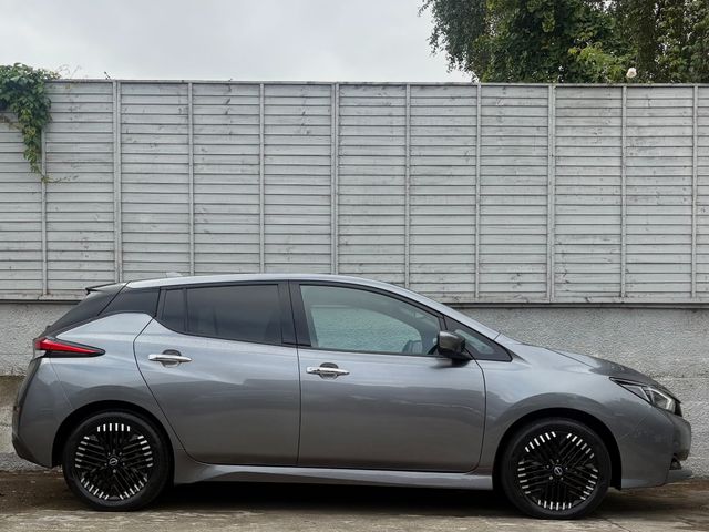 Image for 2022 Nissan Leaf N-CONNECTA / APPLE & ANDROID AUTO / NAV / RADAR CRUISE / HALF-LEATHER / PARK SENSORS / ONE OWNER / *FINANCE PACKAGES AVAILABLE*