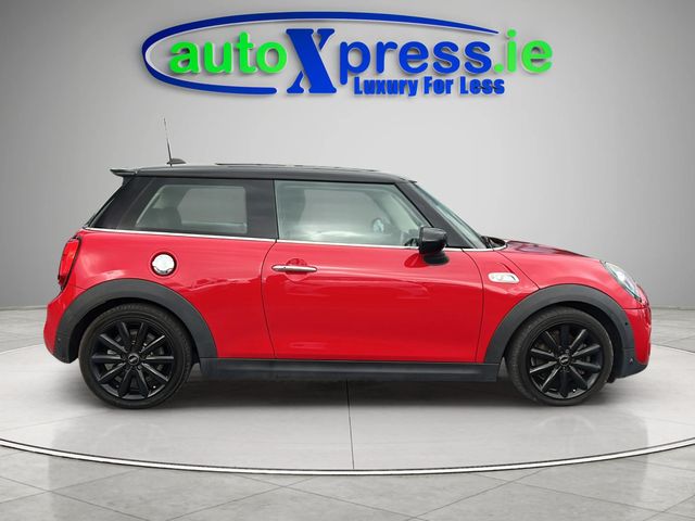 Image for 2020 Mini Cooper S D 2.0 Automatic, Reversing camera