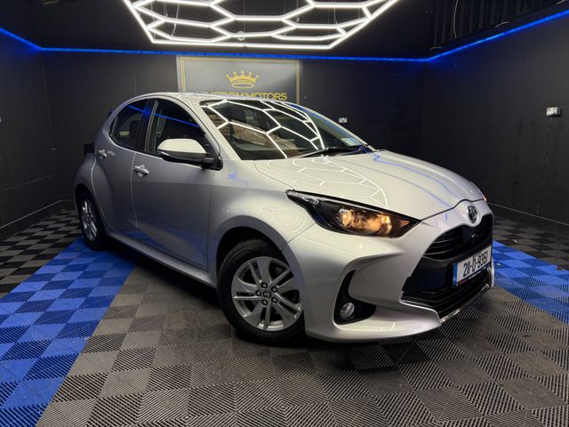 Image for 2021 Toyota Yaris 1.5 Hybrid 5Dr Luna
