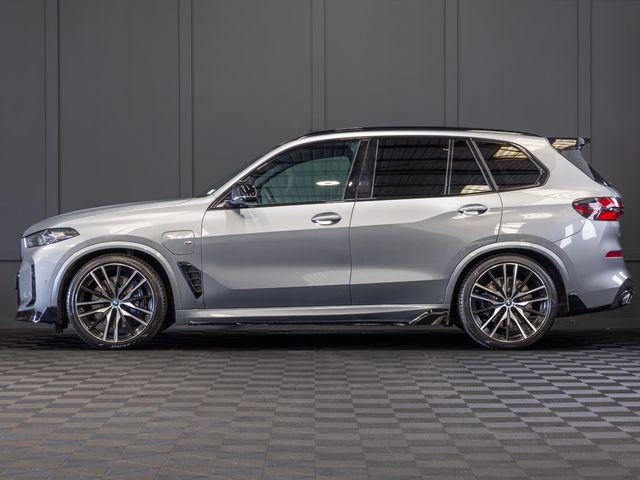 Image for 2025 BMW X5 X-Drive 50e M-Sport *Pan Roof