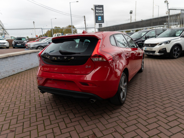 Image for 2018 Volvo V40 