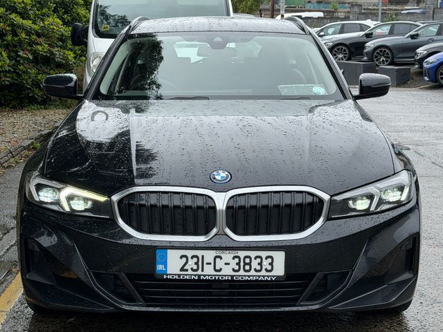 Image for 2023 BMW 3 Series SERVICE HISTORY. REAR CAMERA. 2 KEYS