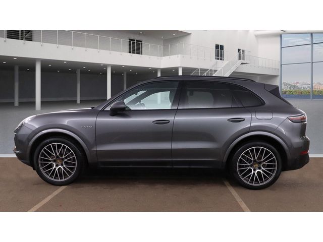 Image for 2021 Porsche Cayenne 3.0 V6 E-HYBRID AUTO