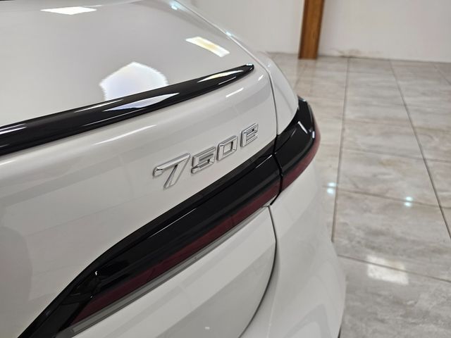 Image for 2025 BMW 7 Series M SPORT 