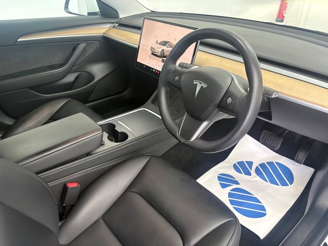 Image for 2022 Tesla Model 3 Long Range (AWD)