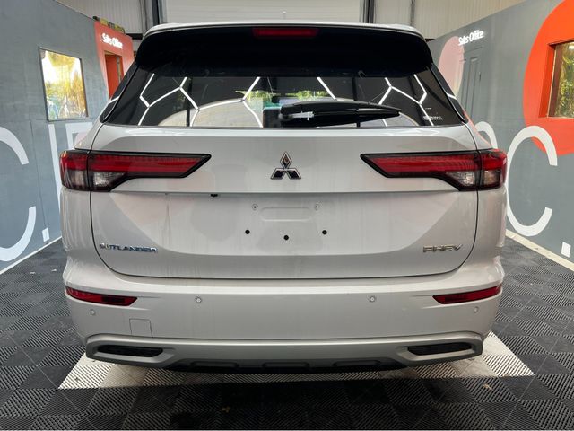 Image for 2024 Mitsubishi Outlander €45950 2024 MITSUBISHI OUTLANDER PHEV 2.4 AUTOMATIC / CRUISE CONTROL / REVERSE CAMERA / ELECTRIC MEMORY & HEATED SEATS / PADDLE SHIFTERS / HEATED STEERING WHEEL / PANORAMIC SUNROOF / 7 SEATS OPTION