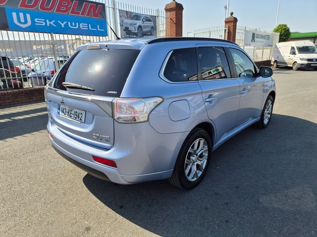 Image for 2014 Mitsubishi Outlander PHEV Intense+