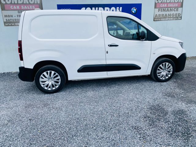 Image for 2021 Peugeot Partner 