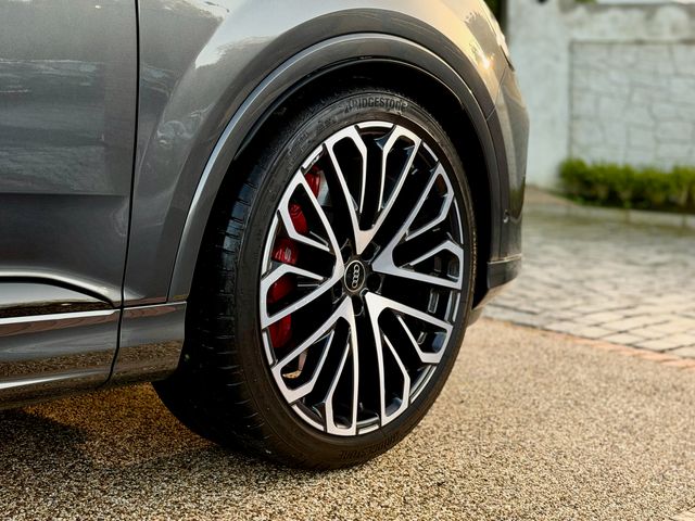 Image for 2026 Audi Q7 SQ7 TFSI QUATTRO VORSPRUNG