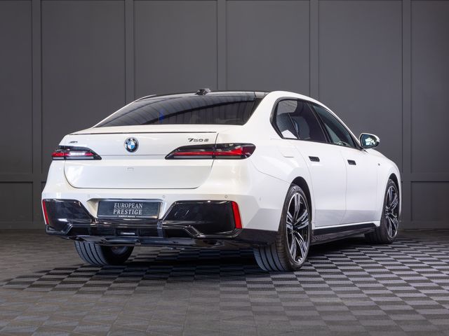 Image for 2025 BMW 7 Series X-Drive 750e M-Sport