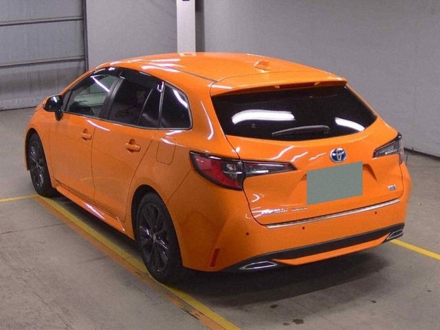 Image for 2021 Toyota Corolla 1.8 HYBRID TOURING WXB ESTATE - WHITE/GREY LEATHER INTERIOR - FACTORY ALLOYS - ADAPTIVE CRUISE CONTROL - TOYOTA SAFETY SENSE - REAR CAMERA - HEATED SEATS