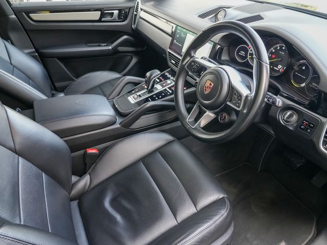Image for 2020 Porsche Cayenne V6 E-HYBRID 5DR AUTO