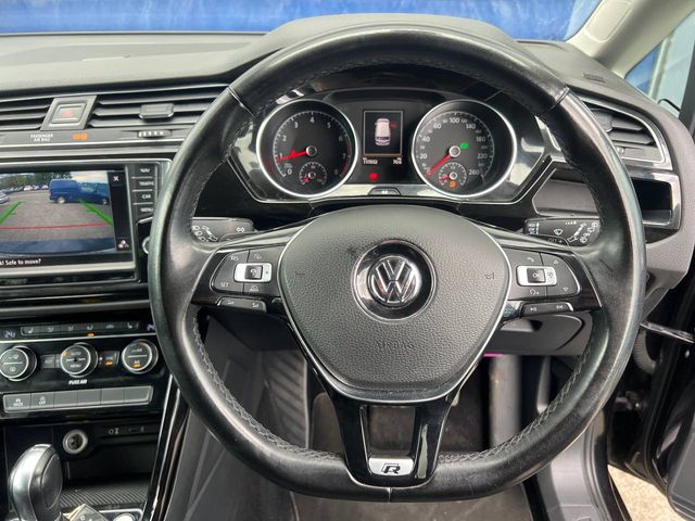 Image for 2016 Volkswagen Touran HIGHLINE 7-SEATER 1.4 TSI AUTO // BRAND NEW NCT // ADAPTIVE CRUISE CONTROL // BLUETOOTH MUSIC
