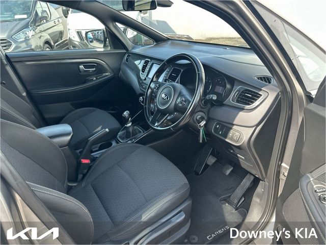 Image for 2017 Kia Carens 1.7 EX 7-SEATER