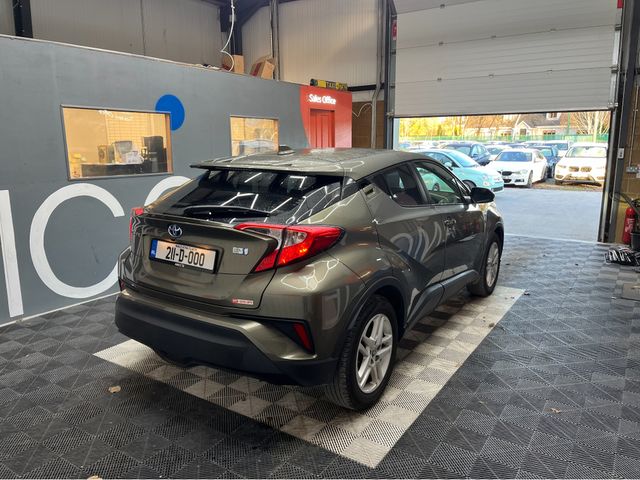 Image for 2021 Toyota C-HR 2021 TOYOTA C-HR 1.8L HYBRID / 107K KMS / ADAPTIV CRUISE CONTROL, REVERSE CAMERA & MORE