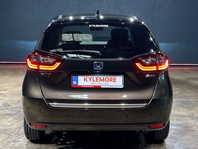 Image for 2021 Honda Fit 1.5 HYBRID LUXURY EDITION - BLACK HALF LEATHER - UPGRADED FACTORY ALLOYS - CRUISE CONTROL - HEATED SEAT - REAR CAMERA
