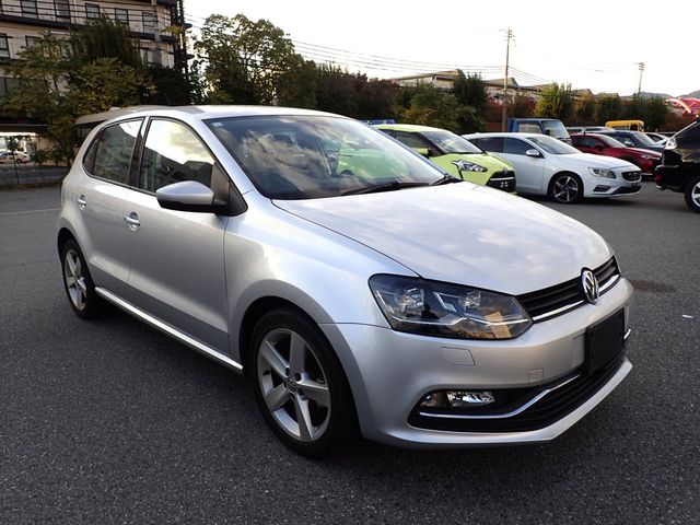 Image for 2017 Volkswagen Polo 1.2 TSI HIGHLINE PLUS ALL-STAR PETROL AUTOMATIC // HEATED HALF LEATHER // PARK ASSIST // REVERSING CAMERA // PRO MEDIA PACK // CRUISE // FOGS // IDEAL STARTER CAR // IMMACULATE EXAMPLE