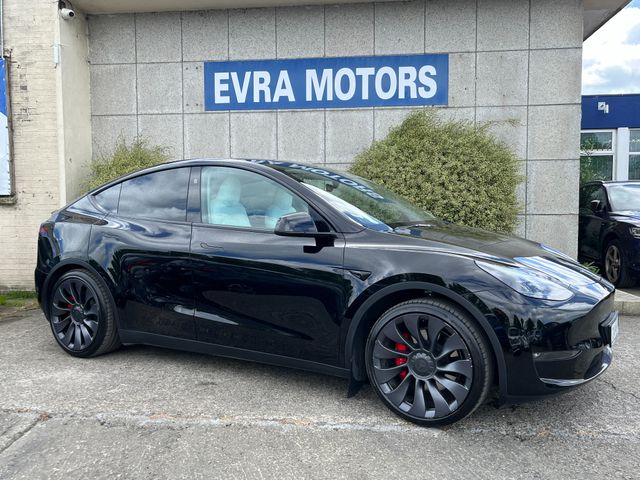 Image for 2024 Tesla Model Y PERFORMANCE AWD DUAL MOTOR 82KWH //FULL LEATHER HEATED SEATS//PARKING CAMERAS//PANORAMIC GLASS ROOF//SAT NAV//