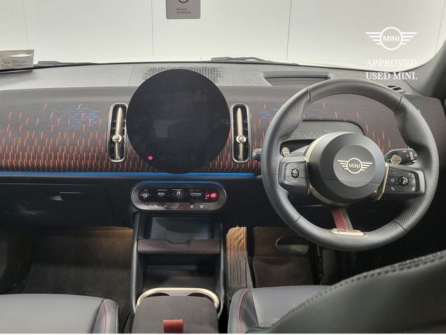 Image for 2025 Mini Countryman C