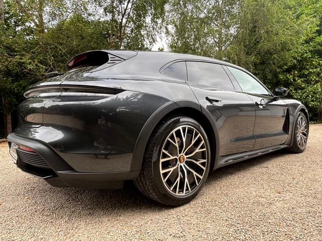Image for 2022 Porsche Taycan 4 CROSS TURISMO 