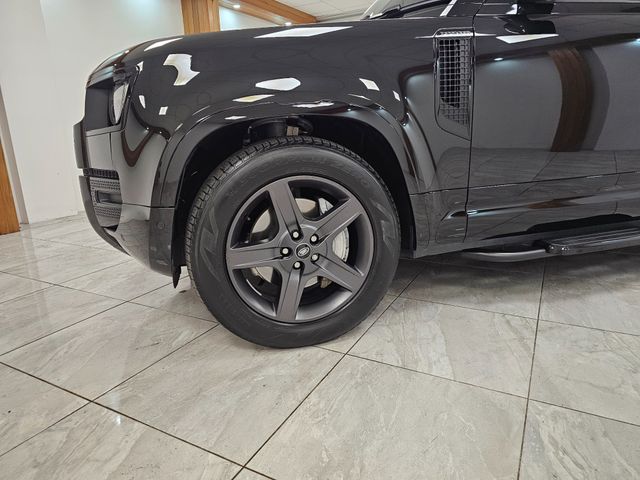 Image for 2024 Land Rover Defender 6 SEATER !