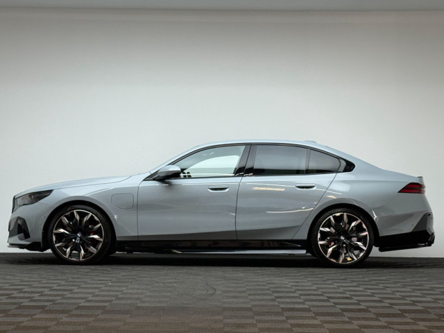Image for 2026 BMW 5 Series 530E M SPORT PRO