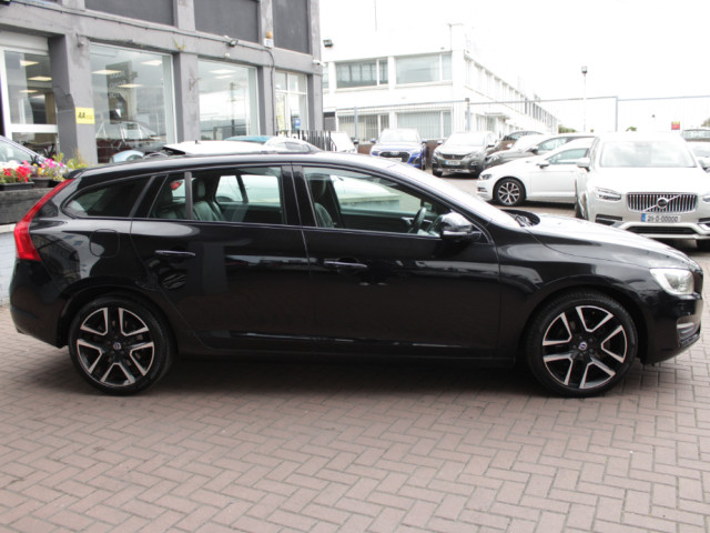 Image for 2017 Volvo V60 D4 5DR ESTATE AUTOMATIC 2.0 // WITH ONLY 88, 000 KM'S // BUY WITH CONFIDENCE AA AND SIMI APPROVED DEALER 2026 // FINANCE ARRANGED // ALL TRADE INS WELCOME //