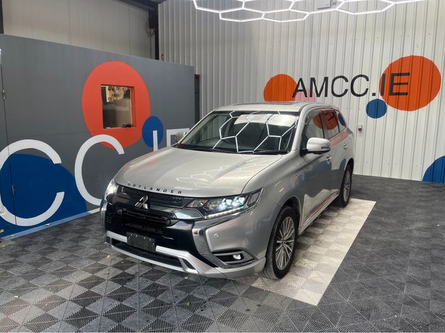 Image for 2020 Mitsubishi Outlander €23950! 2020 MITSUBISHI OUTLANDER PHEV 2.4L HYBRID / 103K KMS / CRUISE CONTROL, HEATED SEATS, REVERSE CAMERA & MORE
