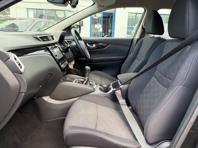 Image for 2015 Nissan Qashqai 2015 NISSAN QASHQAI 1.2 PETROL SV SAFETY PACK LOW KMS