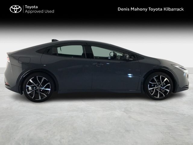 Image for 2023 Toyota Prius PHEV
