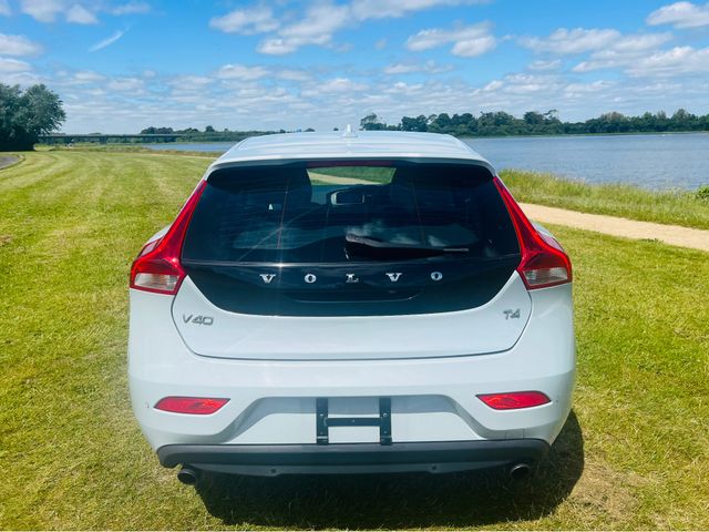 Image for 2013 Volvo V40 1.6 AUTOMATIC LEATHER 