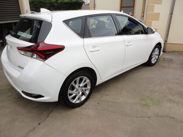 Image for 2017 Toyota Auris VVT-I ICON