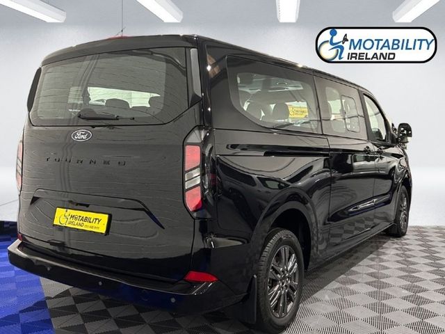Image for 2025 Ford Tourneo Custom Family Conversion