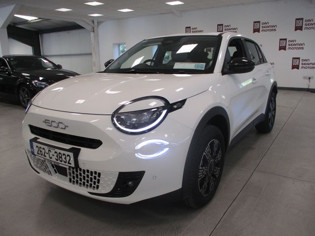 Image for 2026 Fiat 600 Icon 1.2 Hybrid 110HP-CAMERA-HEATED SEATS-CARPLAY-SAT NAV-A/C-ALLOYS