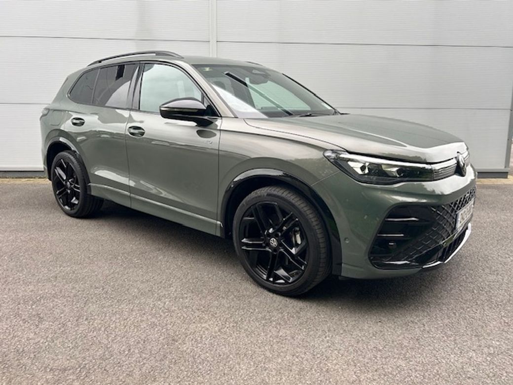 Image for 2024 Volkswagen Tiguan 2.0 TDI 150HP R-Line Black Edition DSG Auto Huge Spec
