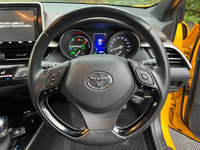 Image for 2018 Toyota C-HR 1.8 HYBRID // SERVICE HISTORY // 18" DIAMOND CUT ALLOYS // ADAPTIVE CRUISE CONTROL