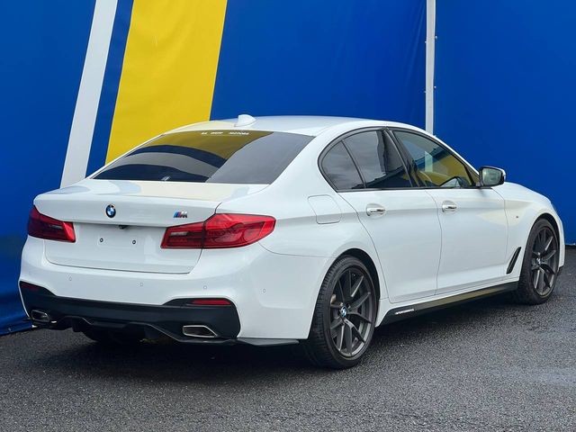 Image for 2017 BMW 5 Series 523d M-SPORT 2.0 AUTO // M PERFORMANCE KIT // HEADS-UP DISPLAY // 19" ALLOYS