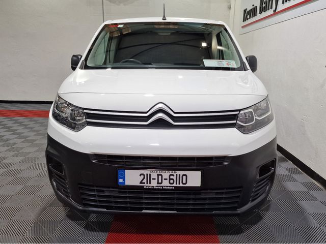 Image for 2021 Citroen Berlingo 1.5 BLUEHDi LX (3 SEATER) 75BHP 650 5 SPEED MANUAL **ORIGINAL IRISH VAN / VERY LOW MILEAGE / BLUETOOTH INTEGRATION / METAL BULKHEAD / CRUISE CONTROL / KMH SPEEDOMETER / SLIDING SIDE DOOR / NEW DOE**