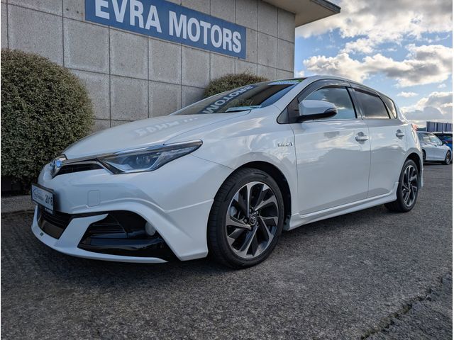 Image for 2016 Toyota Auris G MODELLISTA HYBRID AUTOMATIC 1.8 PETROL //LOW MILES//HIGH SPEC//FULL LEATHER//HEATED SEATS//REVERSE CAMERA//KEYLESS ENTRY//